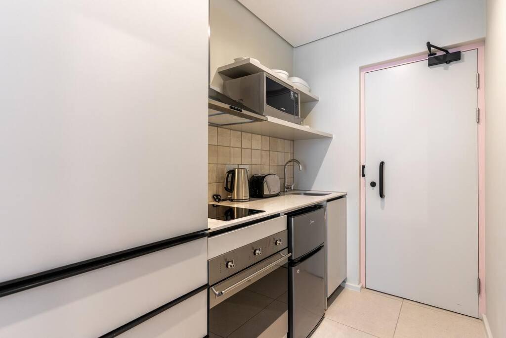 The Rose 105: Studio Apartment With Rooftop Pool Kapstadt Exterior foto